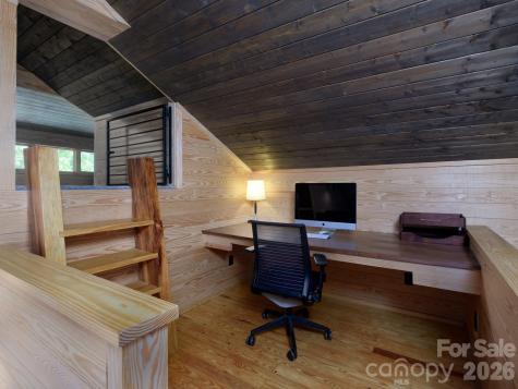 212 SE Shore Drive Lake Toxaway NC 28747
