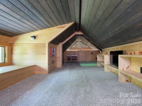 212 SE Shore Drive Lake Toxaway NC 28747