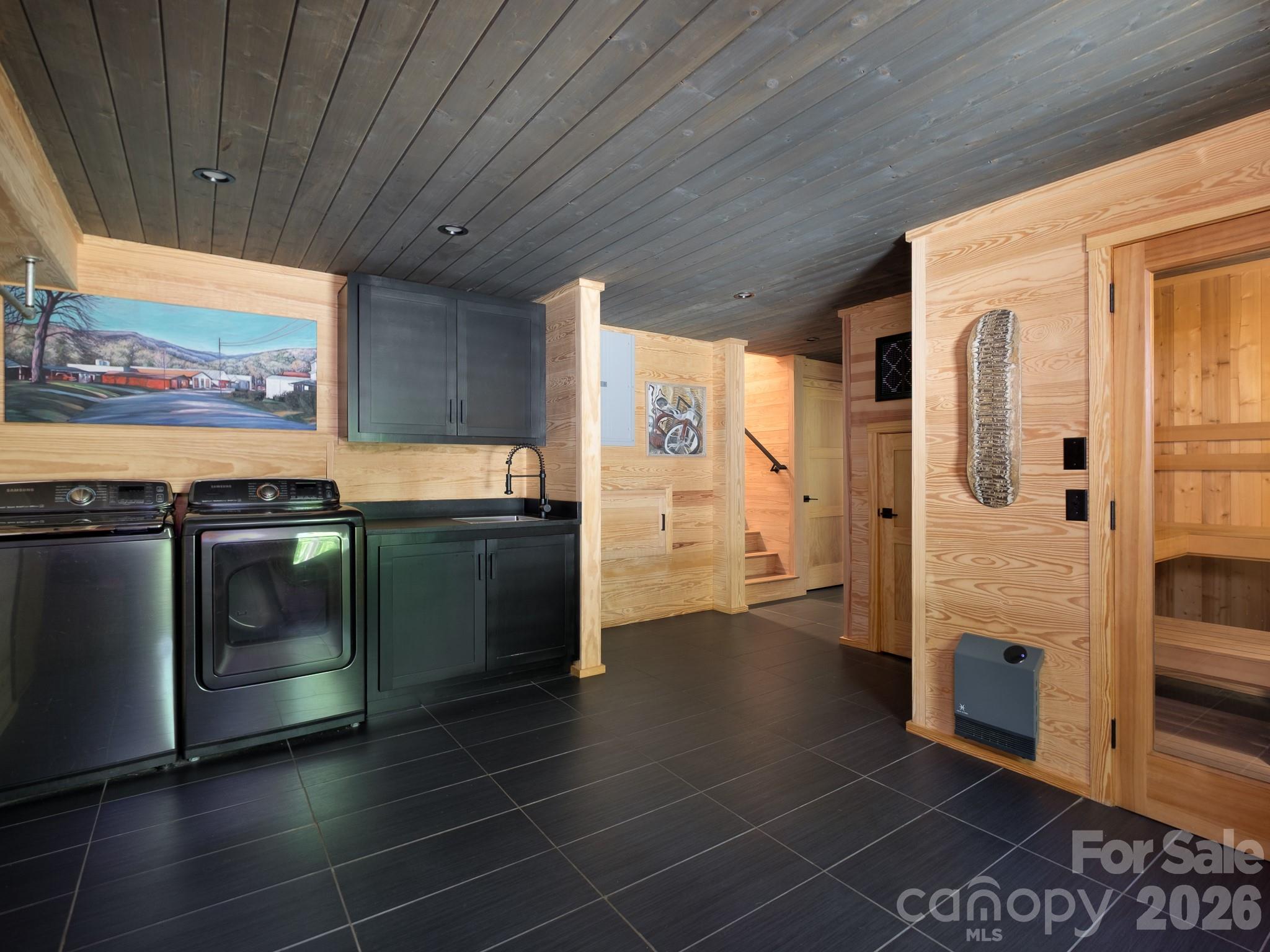 212 SE Shore Drive Lake Toxaway NC 28747
