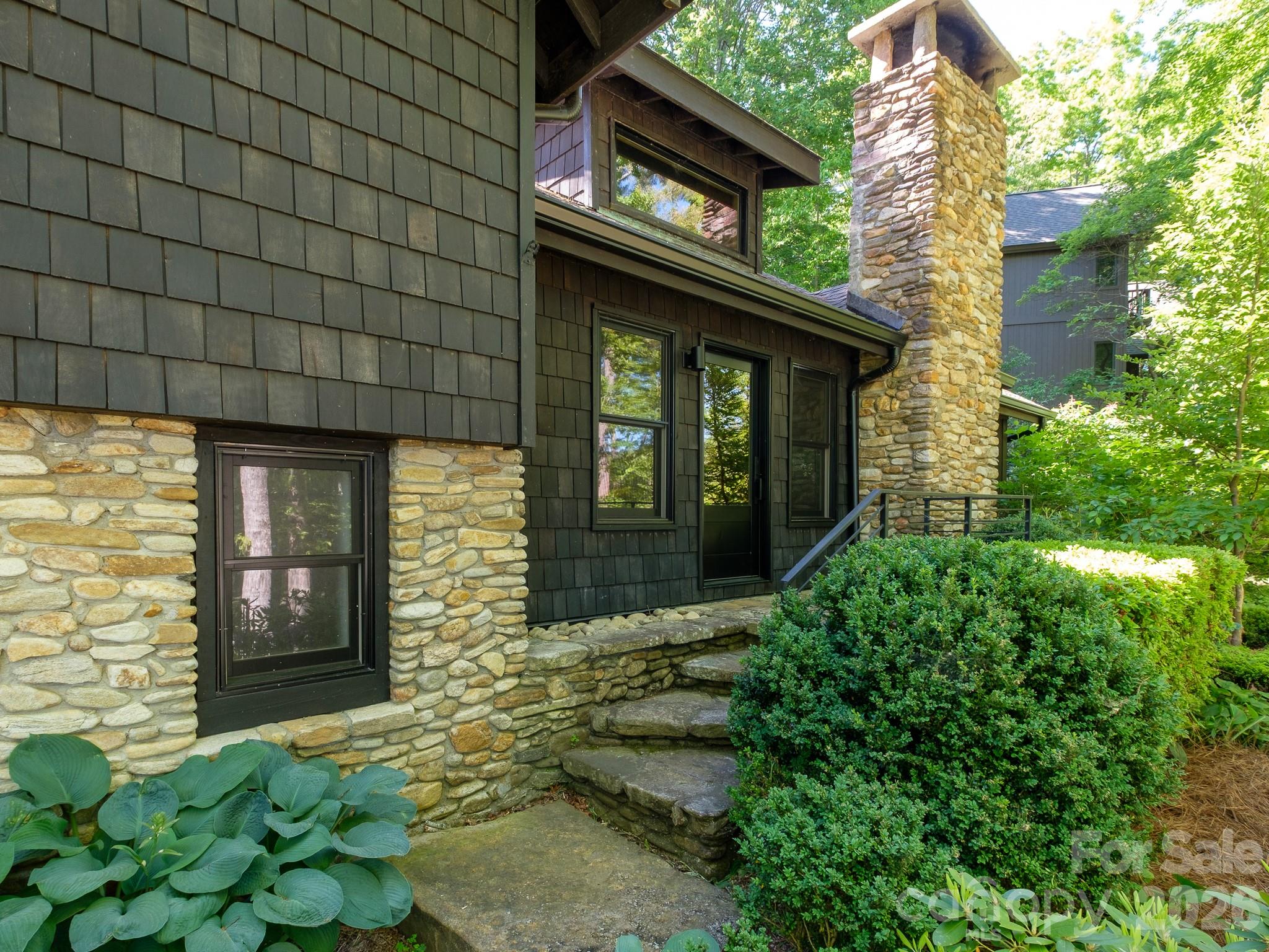 212 SE Shore Drive Lake Toxaway NC 28747