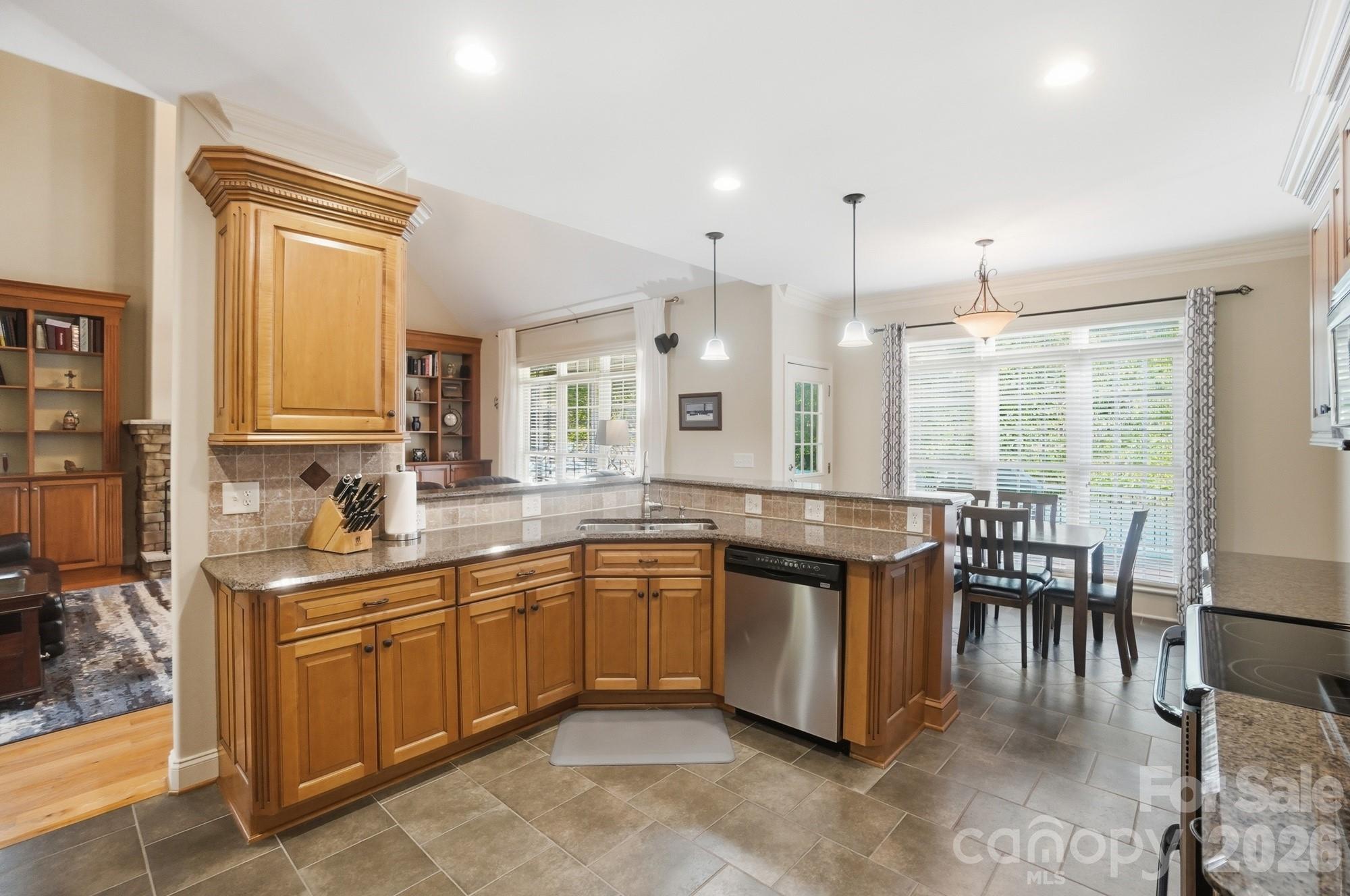 123 Coral Rutledge Drive Mount Holly NC 28120