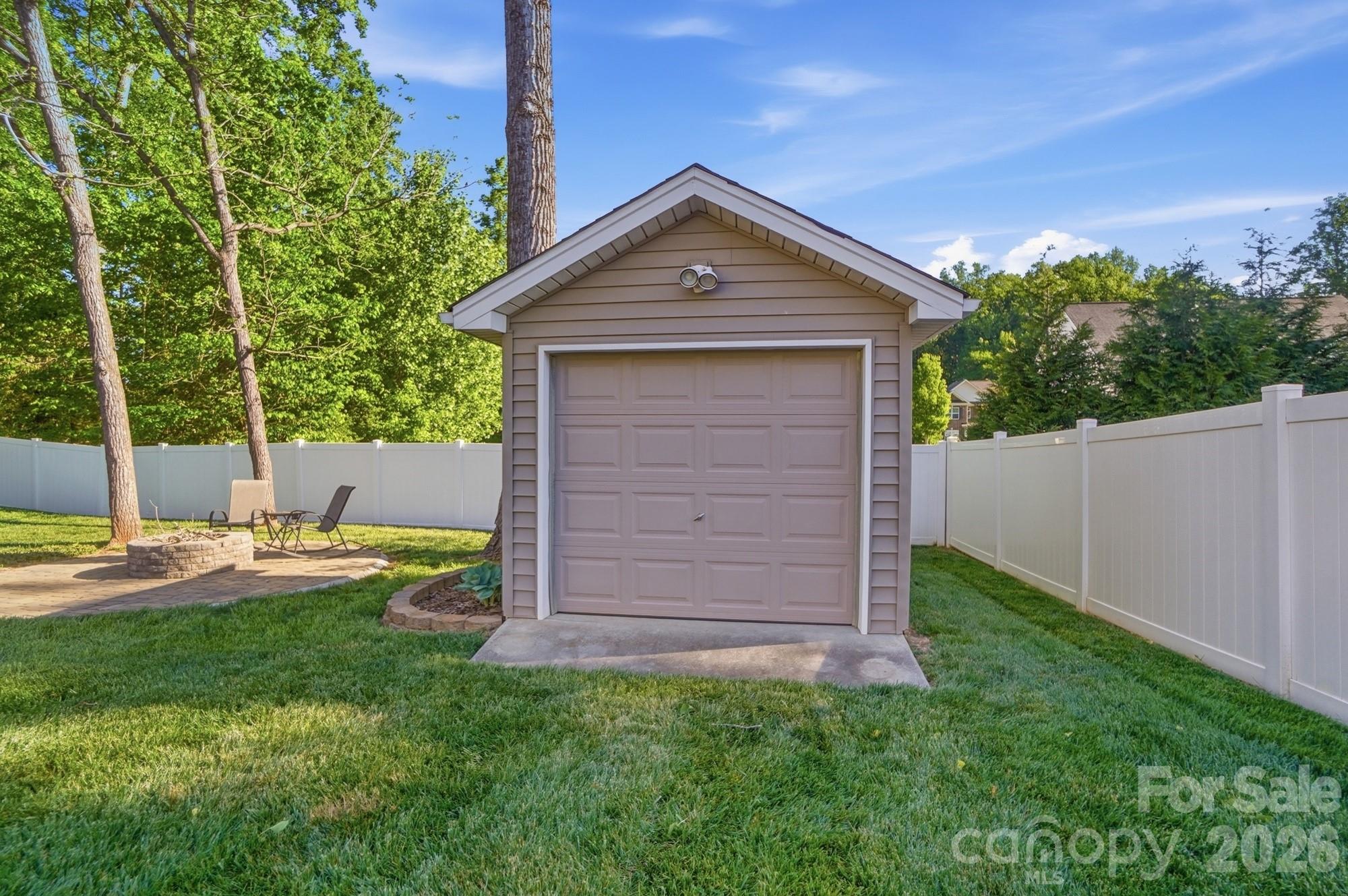 123 Coral Rutledge Drive Mount Holly NC 28120