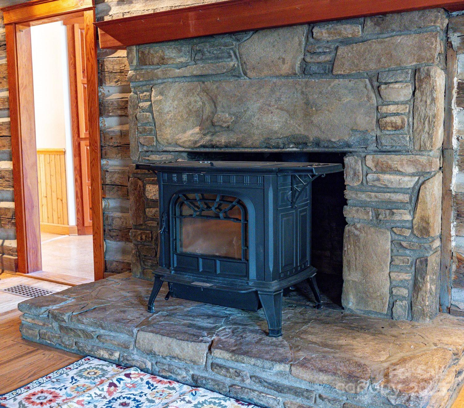117 Woods View Trail Fairview NC 28730