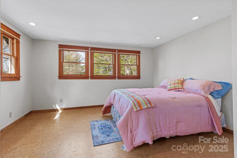 117 Woods View Trail Fairview NC 28730
