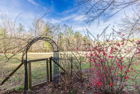 117 Woods View Trail Fairview NC 28730