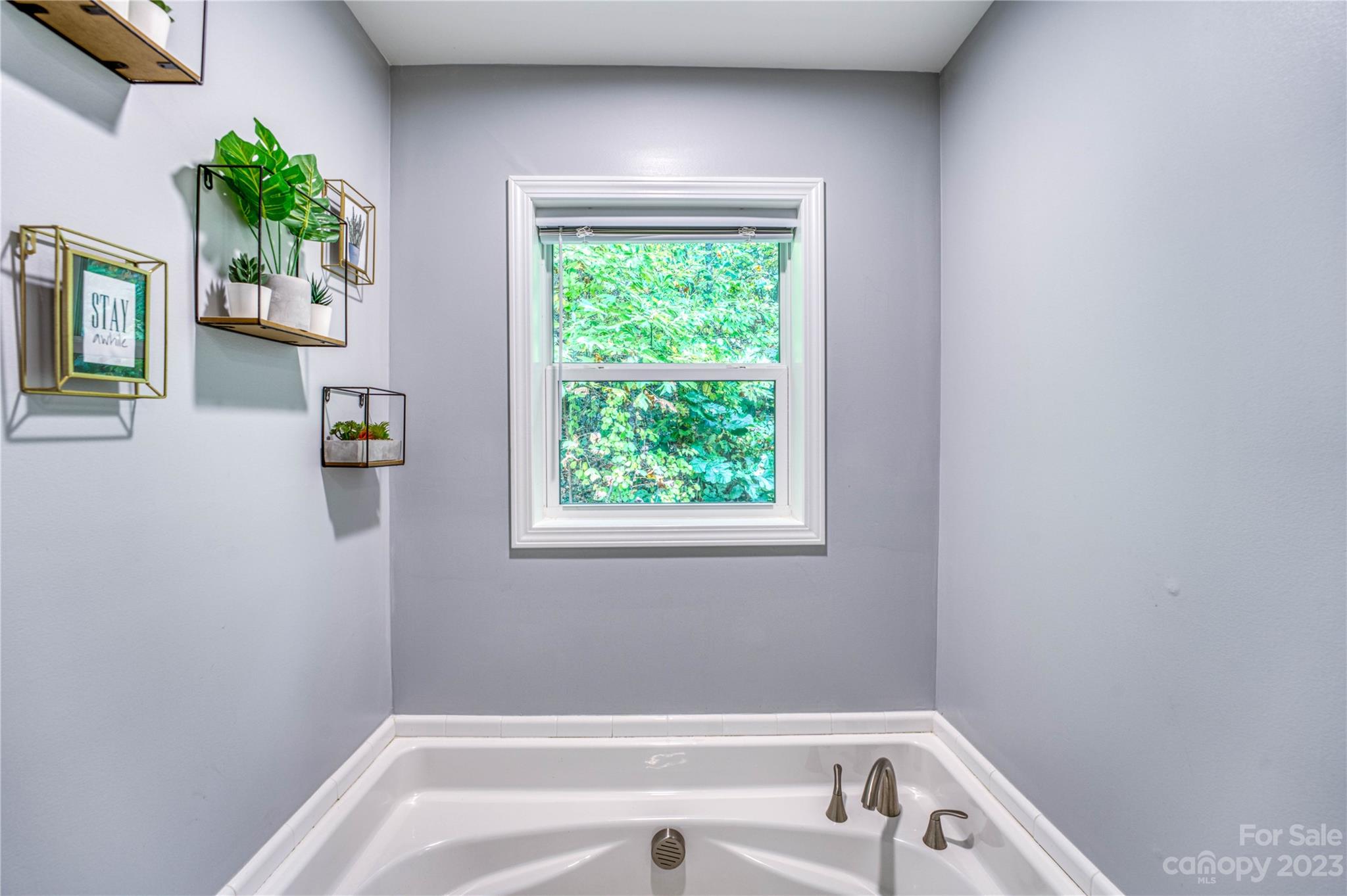 46 Sassafras Valley Road Swannanoa NC 28778