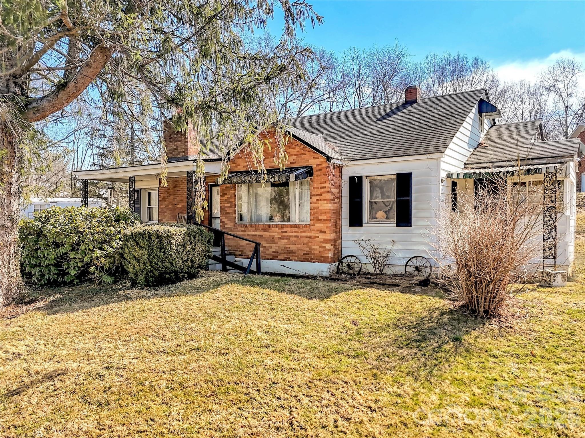 301 Mulberry Street Clyde NC 28721