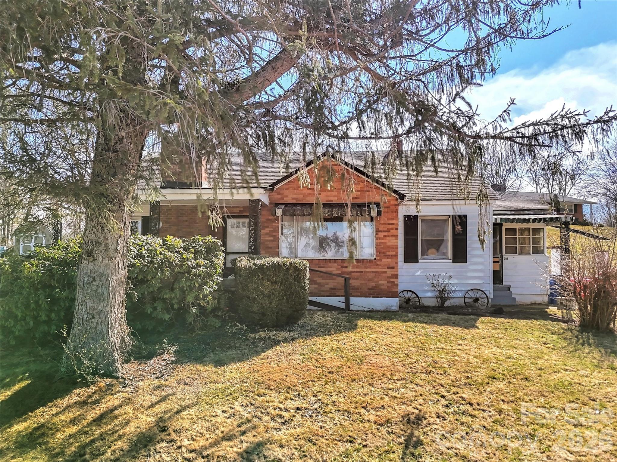 301 Mulberry Street Clyde NC 28721