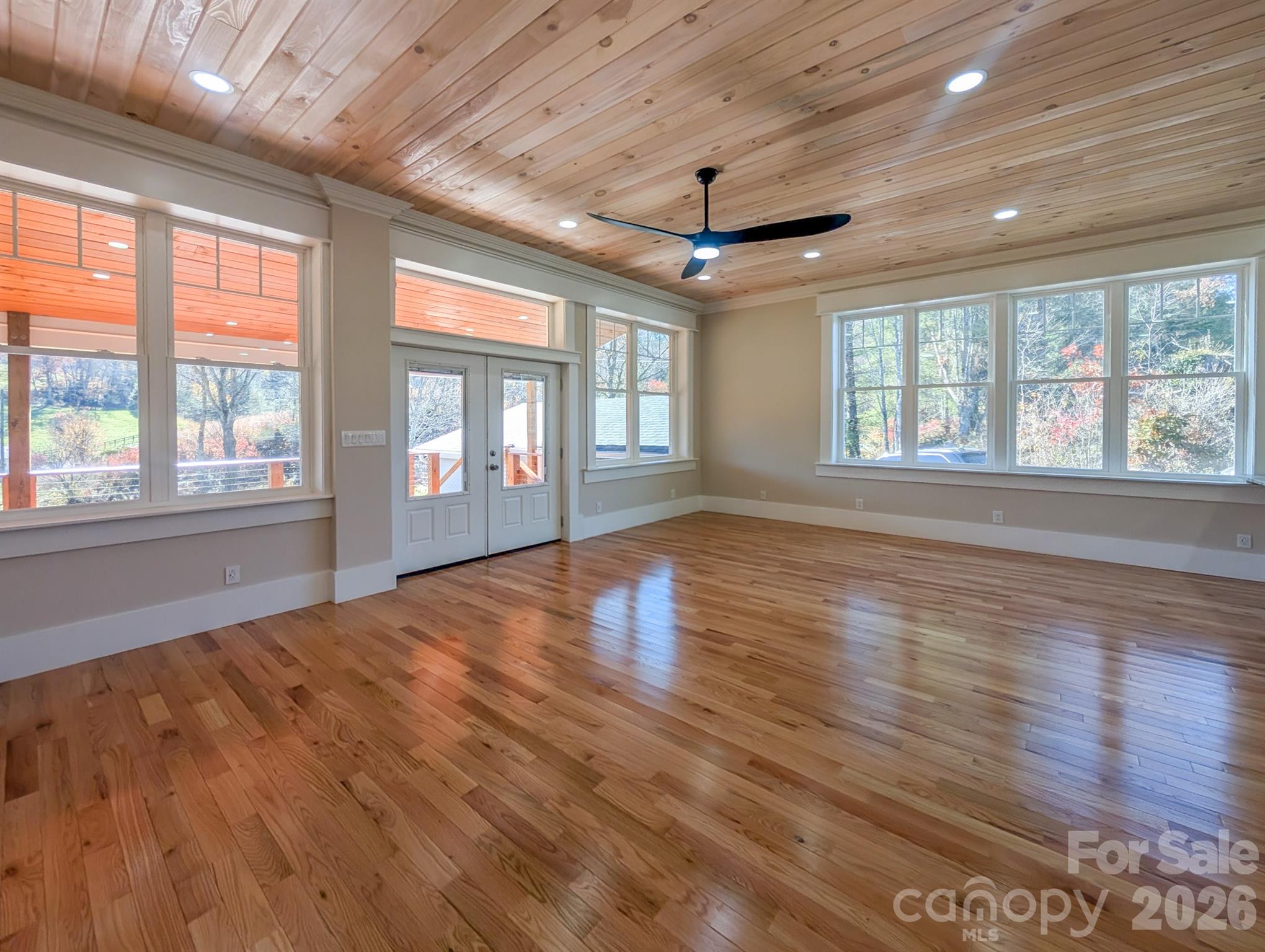 7854 E Us Highway 19e Burnsville NC 28714