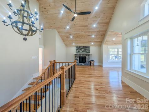 7854 E Us Highway 19e Burnsville NC 28714