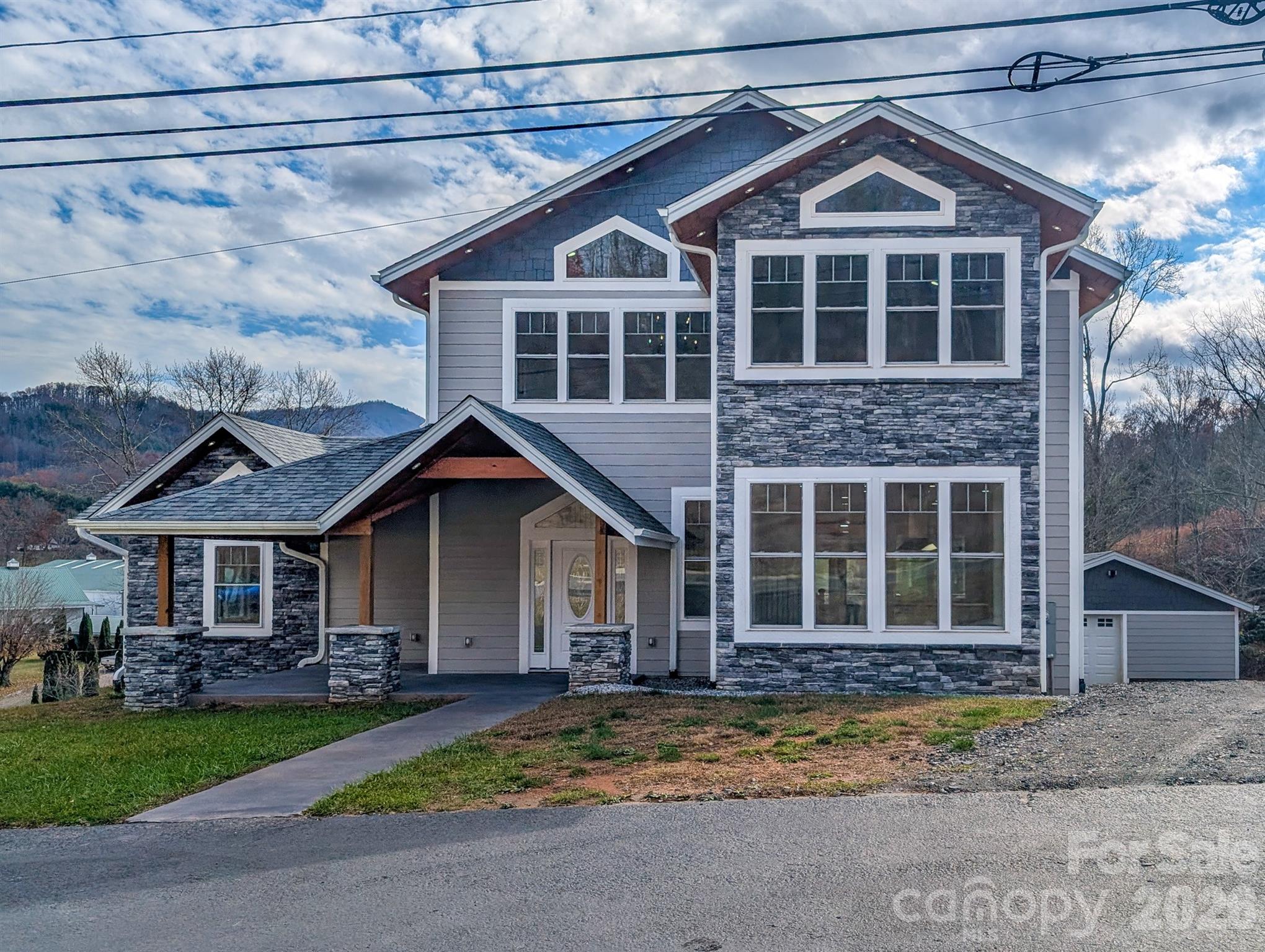 7854 E Us Highway 19e Burnsville NC 28714
