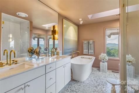 2618 Big Sheepcliff Road Cashiers NC 28717