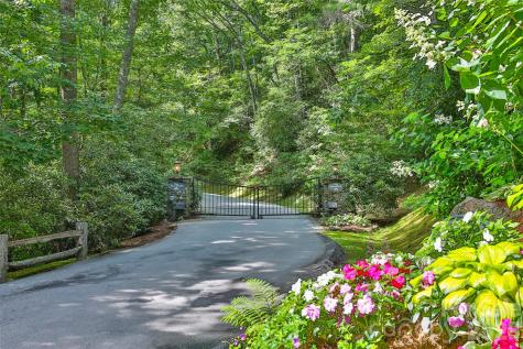2618 Big Sheepcliff Road Cashiers NC 28717