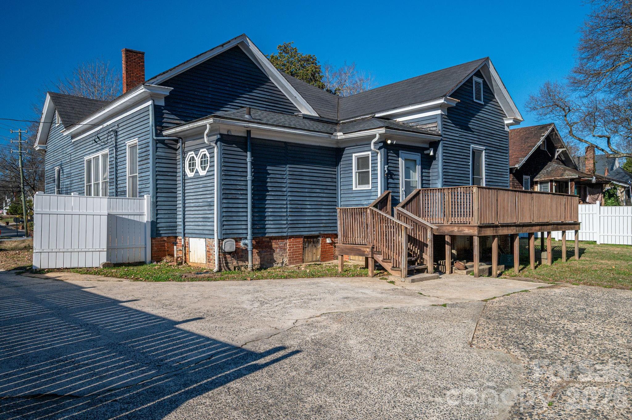 331 S Laurel Street Lincolnton NC 28092