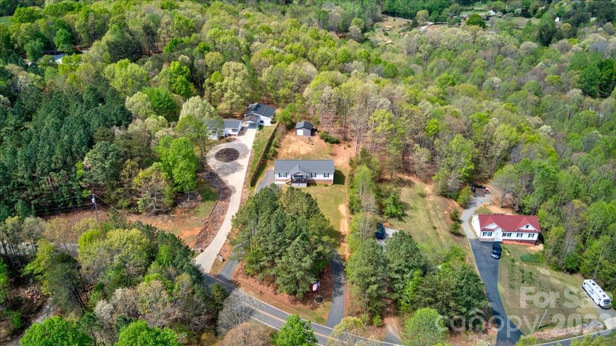 192 Apple Valley Lane Statesville NC 28677