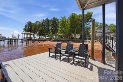 3900 Channel Pointe Lane Denver NC 28037