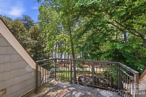 3900 Channel Pointe Lane Denver NC 28037