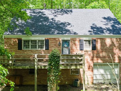 639 Hunter Street Burnsville NC 28714