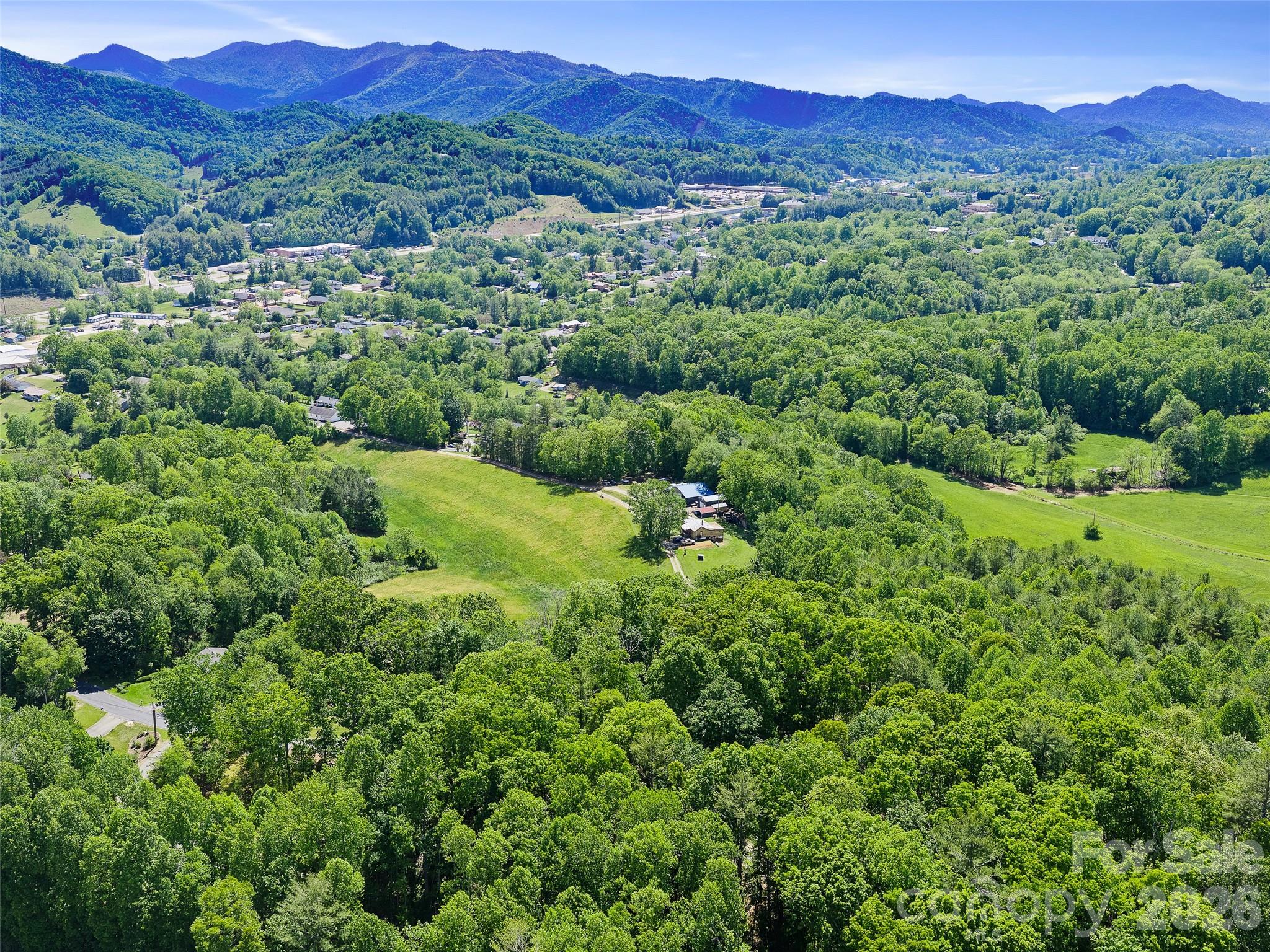 639 Hunter Street Burnsville NC 28714