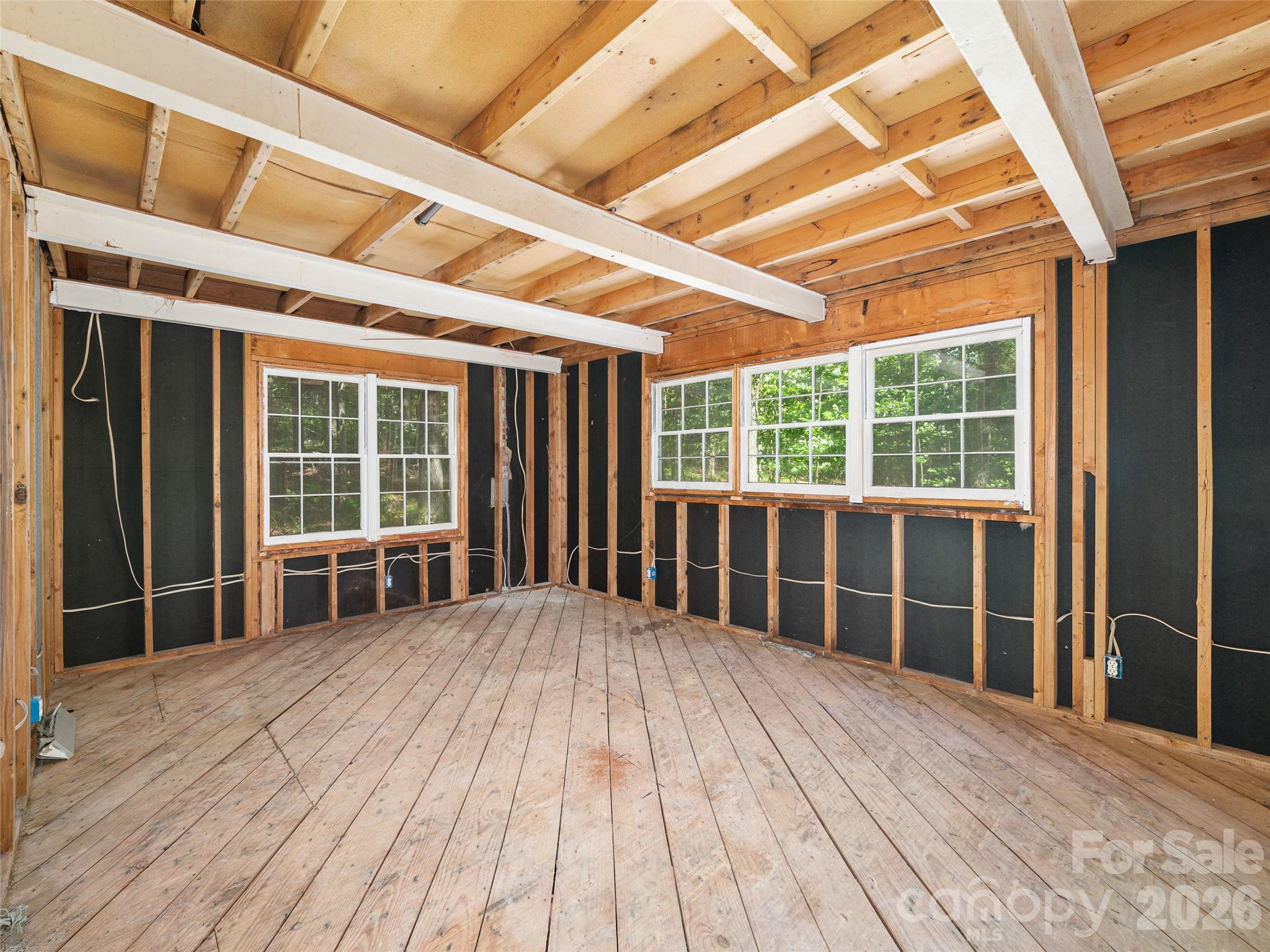639 Hunter Street Burnsville NC 28714