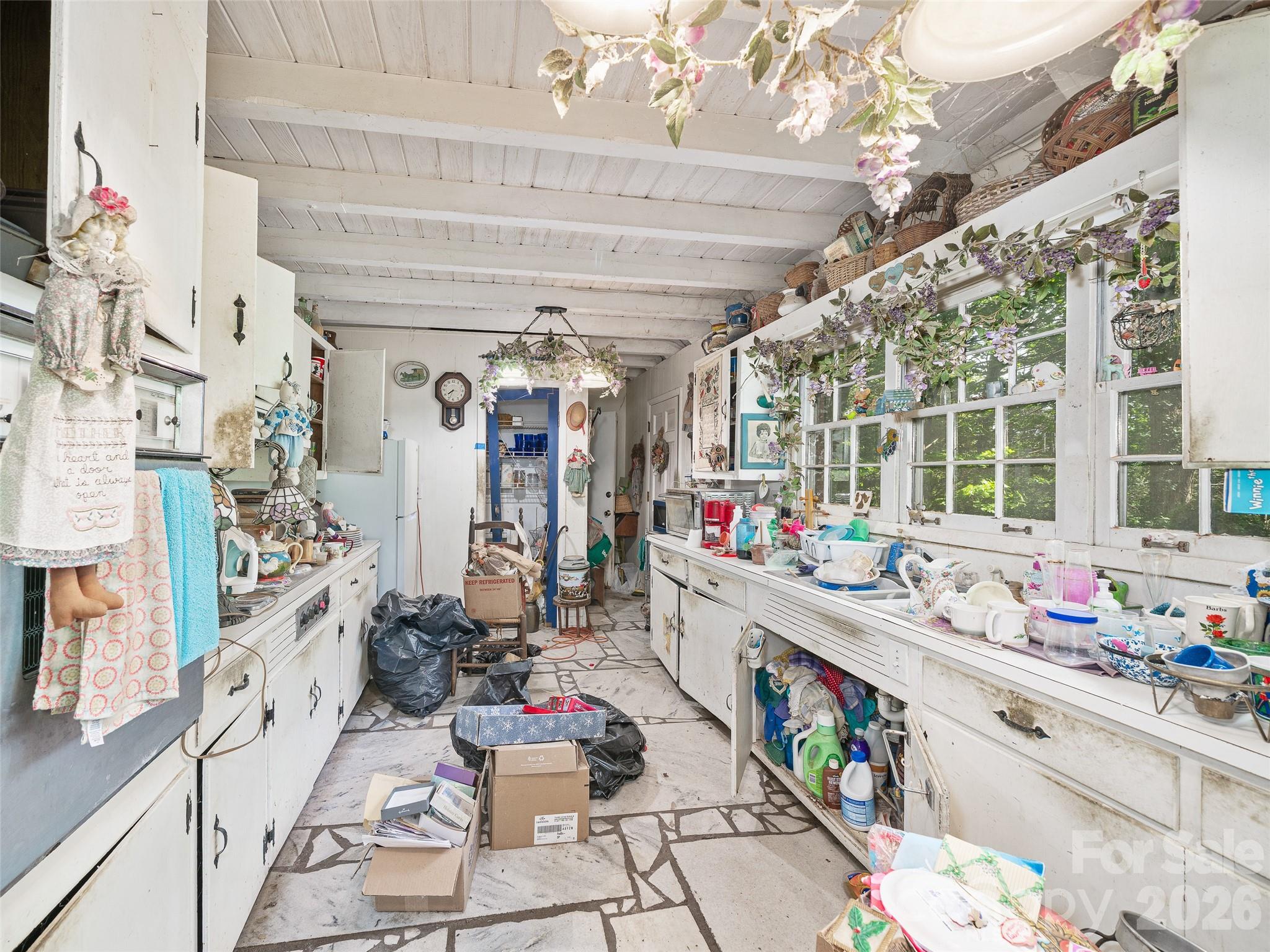 639 Hunter Street Burnsville NC 28714