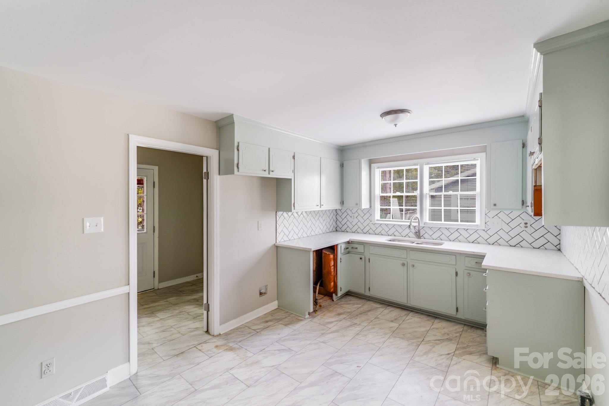 8337 Reedy Creek Road Charlotte NC 28215