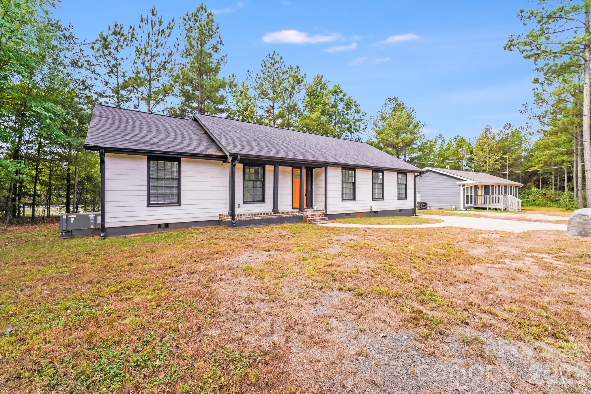 8337 Reedy Creek Road Charlotte NC 28215