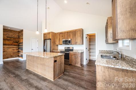1381 River Club Ridge Lenoir NC 28645