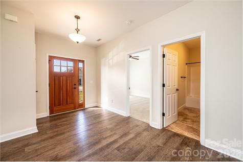 1381 River Club Ridge Lenoir NC 28645