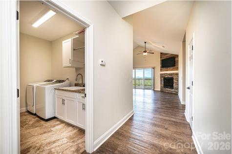 1381 River Club Ridge Lenoir NC 28645