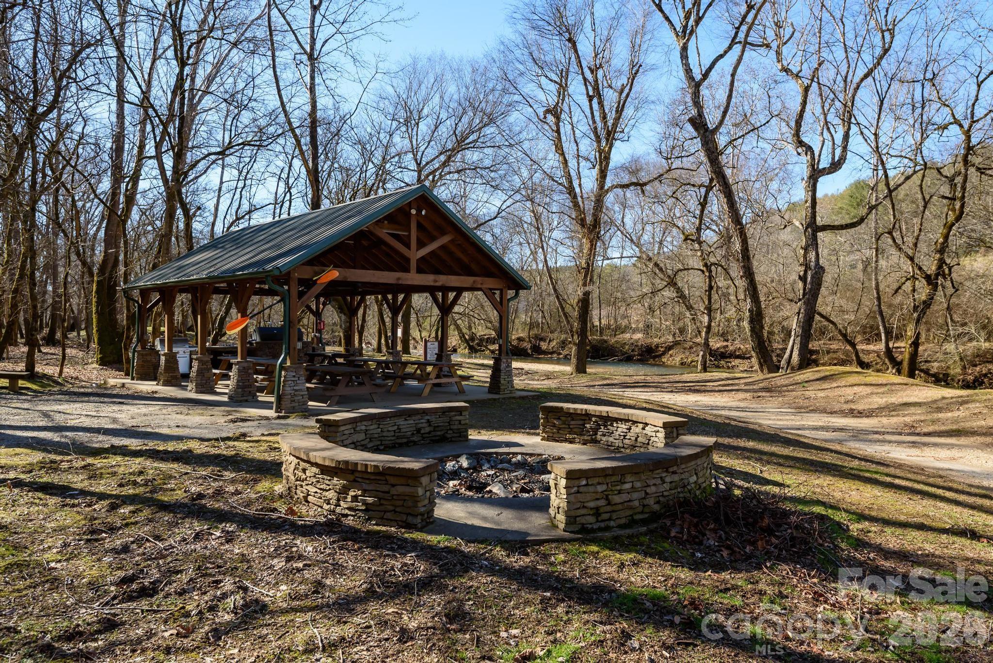1381 River Club Ridge Lenoir NC 28645