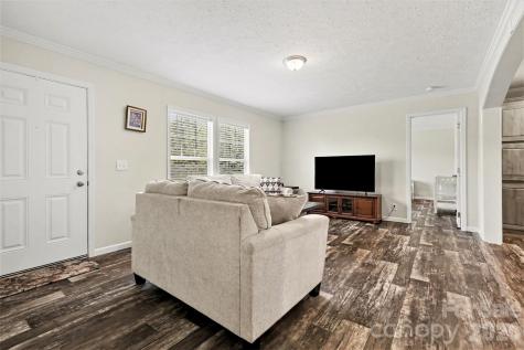 6442 Dysartsville Road Morganton NC 28655