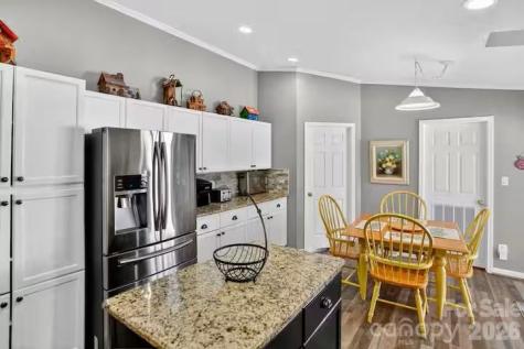 701 Charter Hills Road Beech Mountain NC 28604
