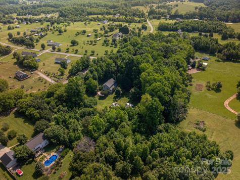 1575 Lewis Farm Road Kings Mountain NC 28086