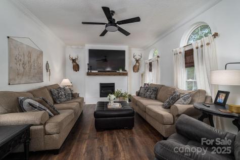1575 Lewis Farm Road Kings Mountain NC 28086
