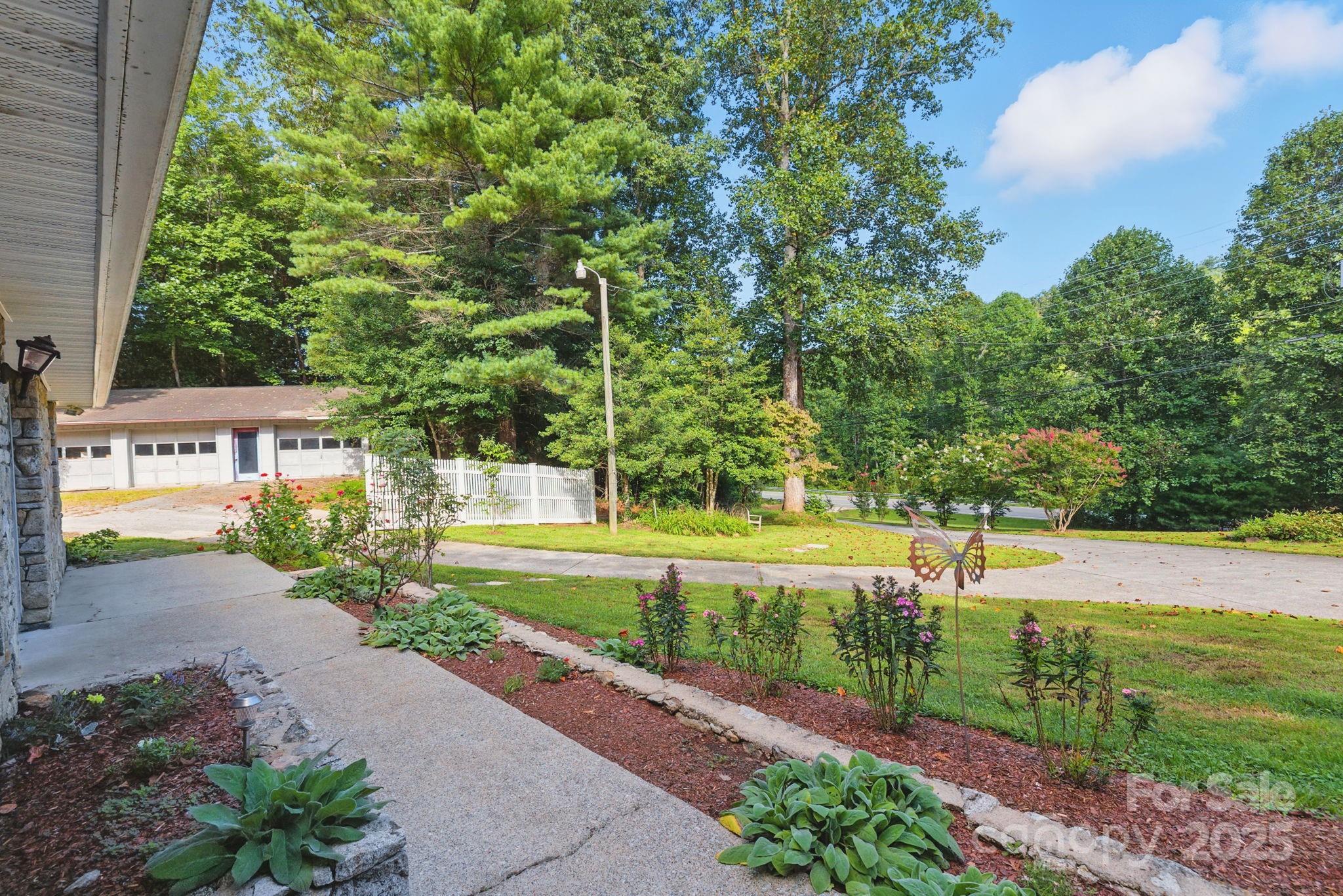 7741 Brevard Road Etowah NC 28729
