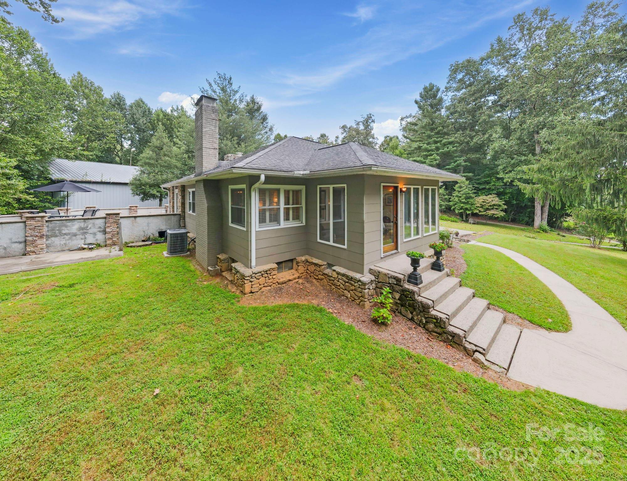 7741 Brevard Road Etowah NC 28729