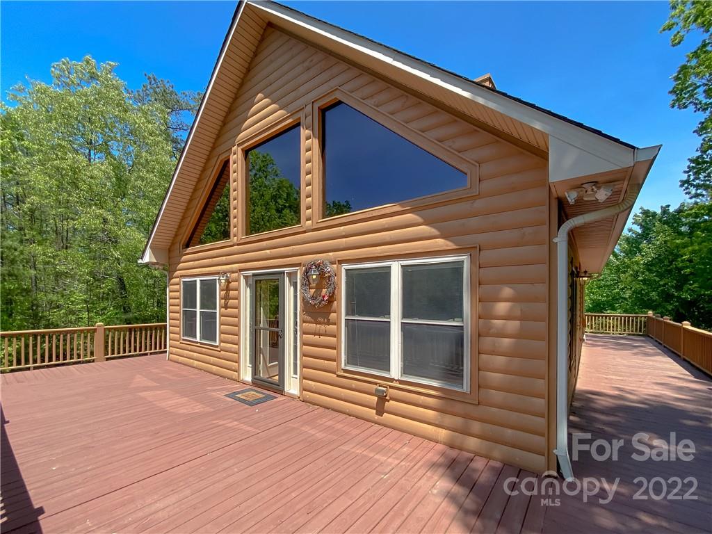 273 N Rhododendron Road Almond NC 28702