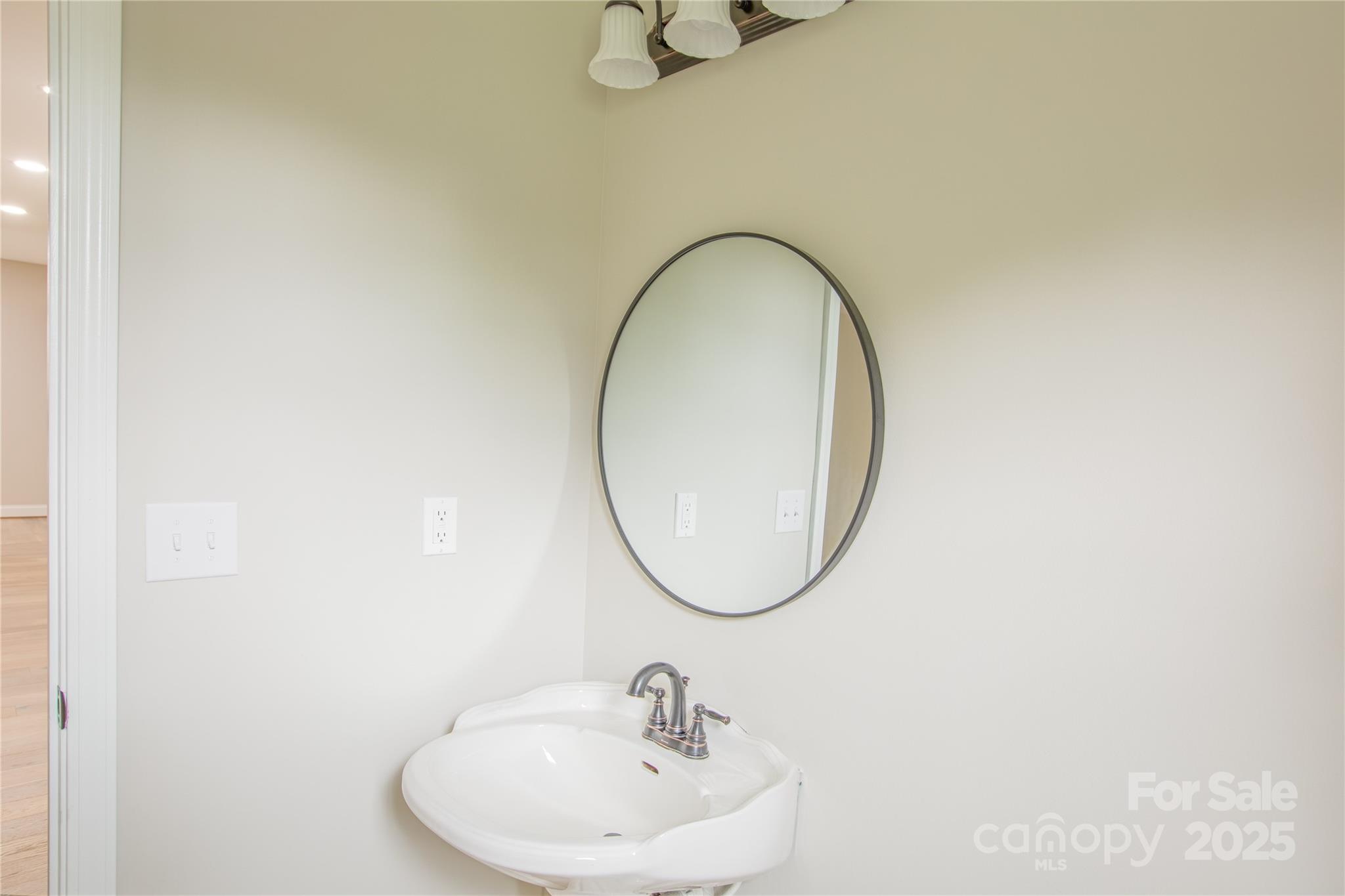 3510 Meadow Glen Court Clemmons NC 27012