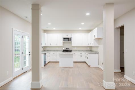 3510 Meadow Glen Court Clemmons NC 27012