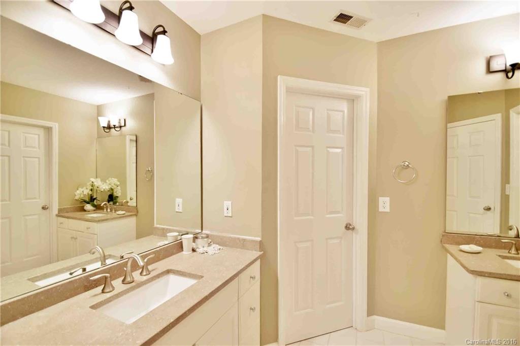5806 Cary Ridge Drive Charlotte NC 28277