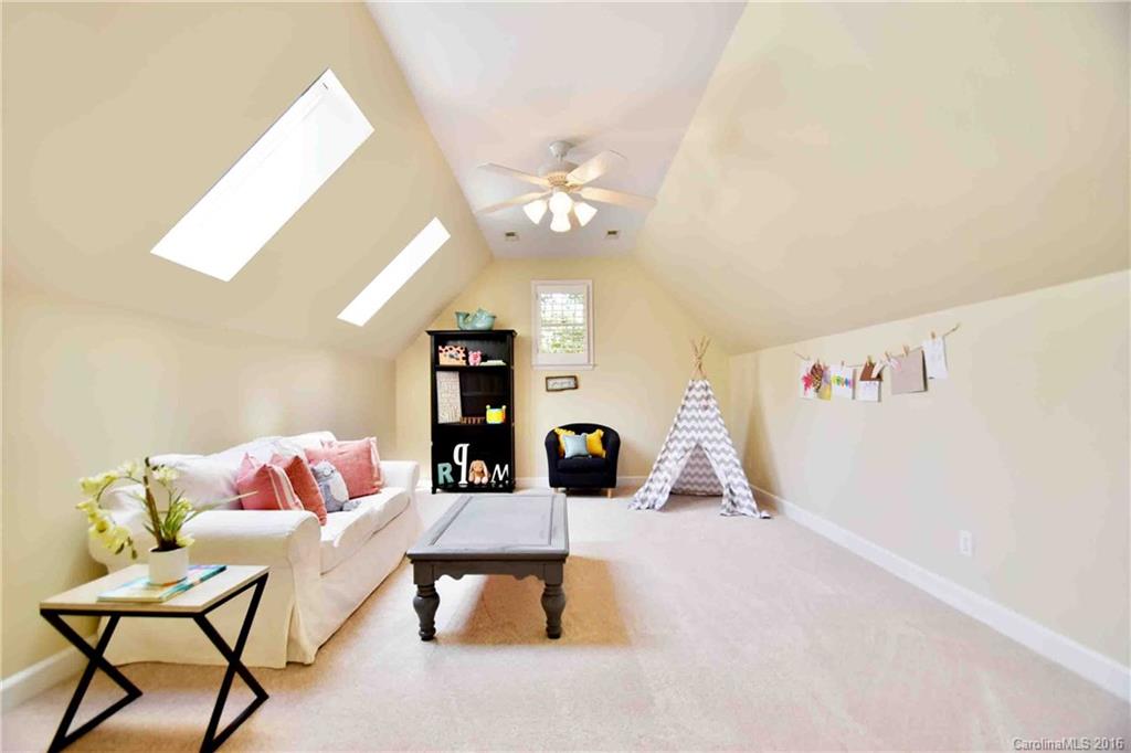 5806 Cary Ridge Drive Charlotte NC 28277