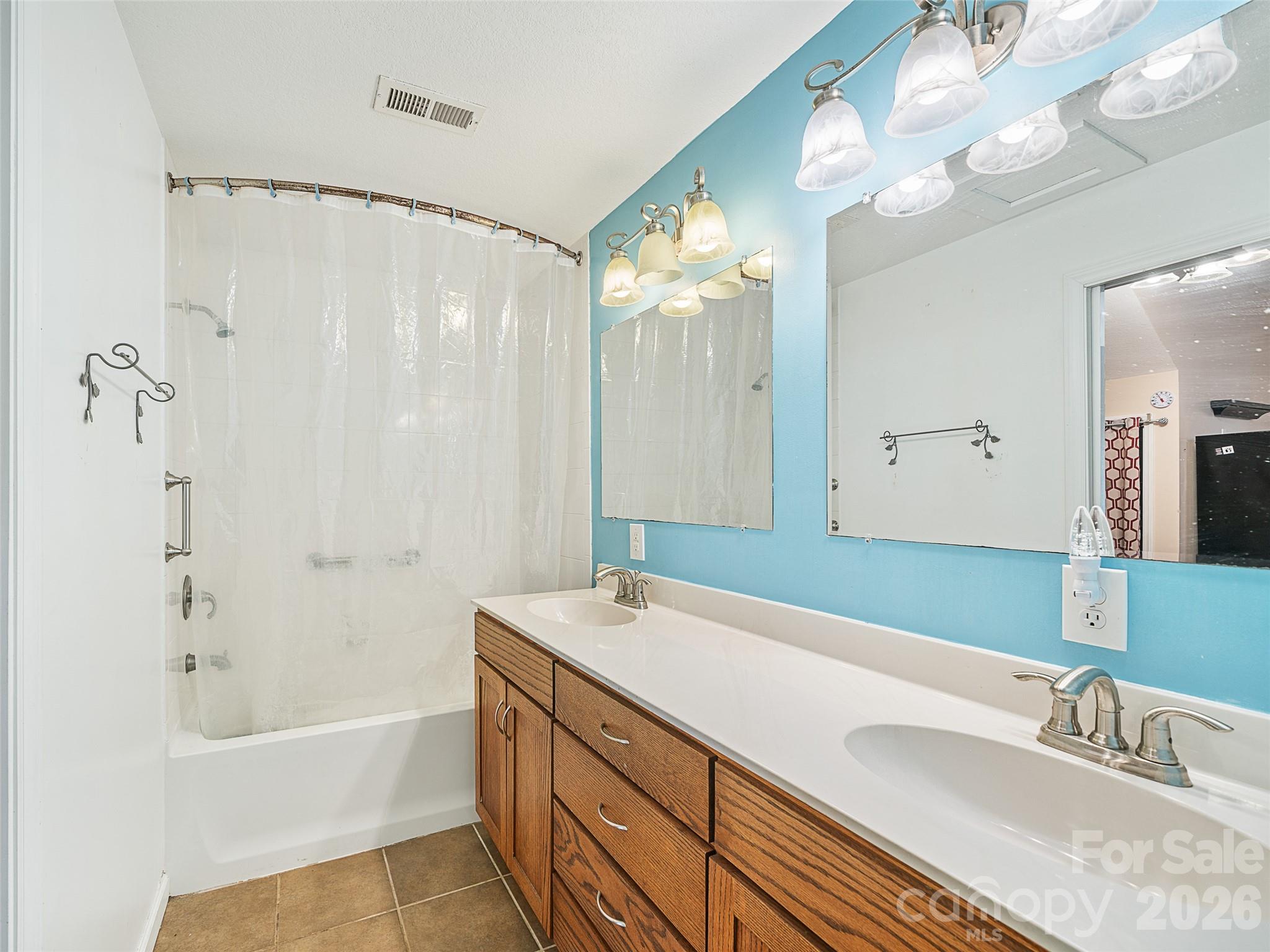 16 Sunny Lane Mars Hill NC 28754