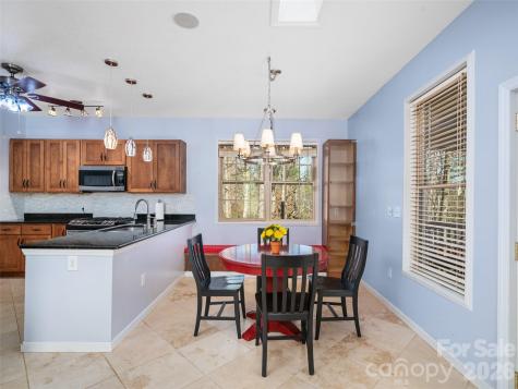 16 Sunny Lane Mars Hill NC 28754
