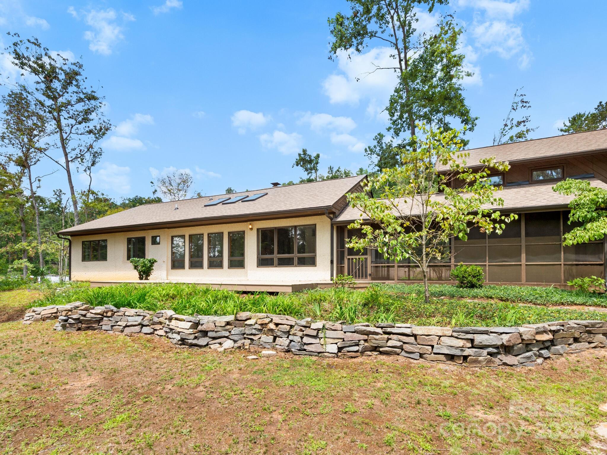 31 W Black Oak Drive Asheville NC 28804