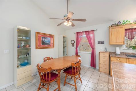 57 Gloria Way Waynesville NC 28785
