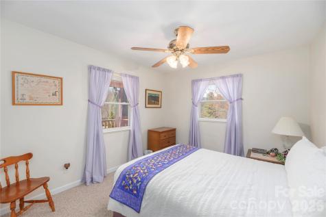 57 Gloria Way Waynesville NC 28785
