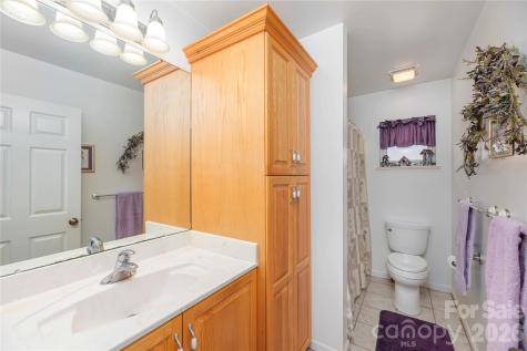 57 Gloria Way Waynesville NC 28785