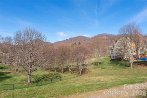 57 Gloria Way Waynesville NC 28785