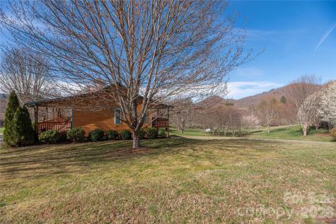57 Gloria Way Waynesville NC 28785